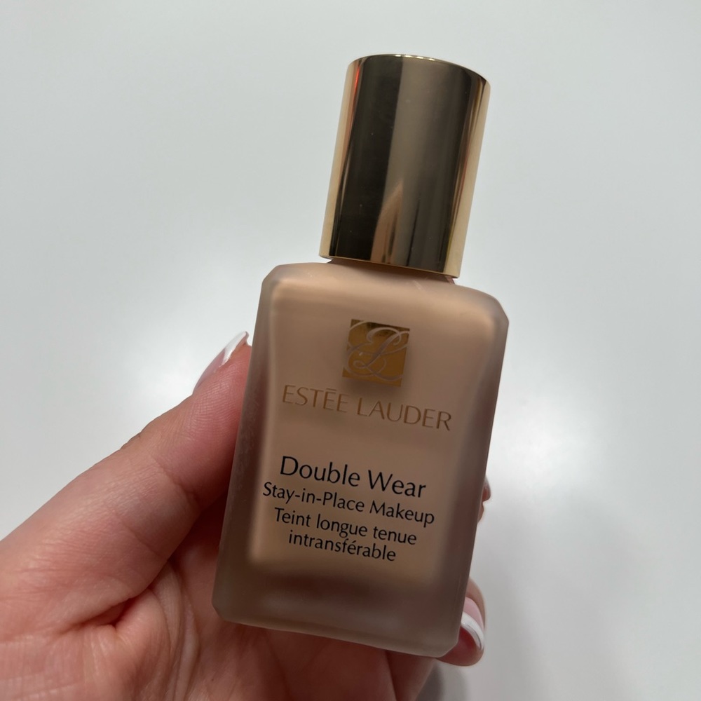 Estée Lauder double wear foundation
